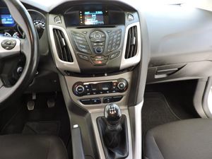 Ford Focus Berlina Trend 1.0 EcoBoost  Auto-Start-Stop 100 CV - Foto 9
