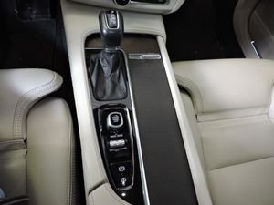 Volvo V90 Cross Country D4 AWD Pro Aut. - Foto 12