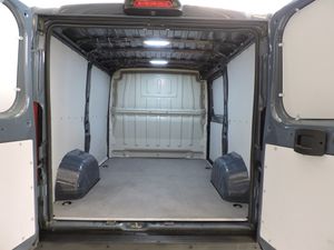 Peugeot Boxer FURGON 330 L1H1 2.2 BLUEHDI 120CV S&S - Foto 13