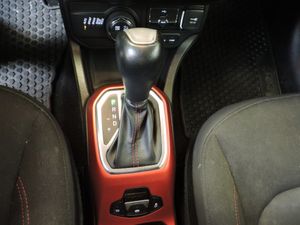Jeep Renegade 4xe Trailhawk 176 kW 240CV AUTO. - Foto 11