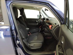 Jeep Renegade 4xe Trailhawk 176 kW 240CV AUTO. - Foto 13