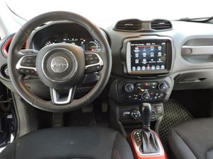 Jeep Renegade 4xe Trailhawk 176 kW 240CV AUTO. - Foto 7