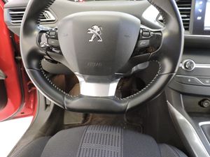 Peugeot 308 5p Allure 1.6 BlueHDi 100 - Foto 11