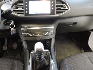 Peugeot 308 SW Style 1.6 BlueHDi 120 - Foto 12