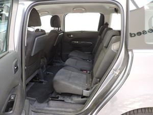 Peugeot 5008 Premium 1.6 HDi 112 FAP 7 plz - Foto 13