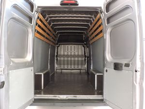Citroën Jumper 35 L3H3 2.2 BLUEHDI 165 S&S CLUB 4P - Foto 16