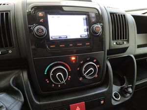 Citroën Jumper 35 L3H3 2.2 BLUEHDI 165 S&S CLUB 4P - Foto 10