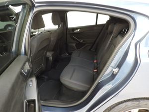 Ford Focus Berlina ST-Line 1.0 EcoBoost MHEV 114 kW - Foto 16