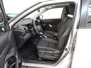 Toyota Yaris Cross Hybrid 120H Business Plus - Foto 10