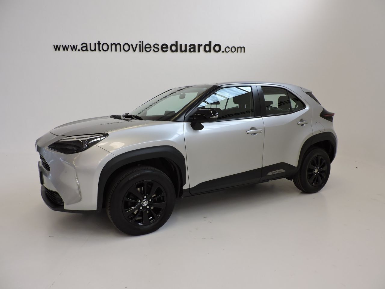 Toyota Yaris Cross Hybrid 120H Business Plus - Foto 1