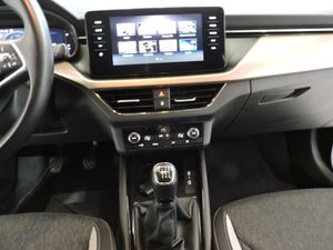 Skoda Kamiq 1.0 TSI 81 kW - Foto 11