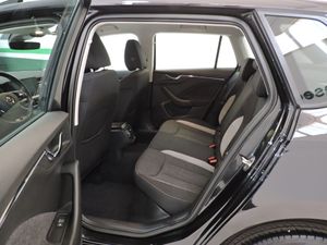 Skoda Kamiq 1.0 TSI 81 kW - Foto 15