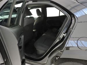 Toyota Yaris Cross Hybrid 120H Active Tech E-CVT TREND - Foto 18