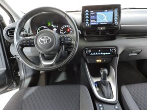 Toyota Yaris 5p 120H Active Tech HYBRID BUSINESS MY20 - Foto 9