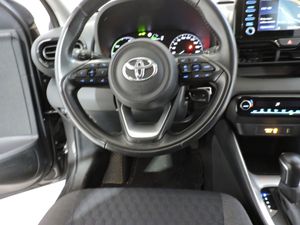 Toyota Yaris 5p 120H Active Tech HYBRID BUSINESS MY20 - Foto 10