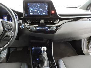 Toyota C-HR 125H Active 1.8H (122CV) E-CVT TREND - Foto 11