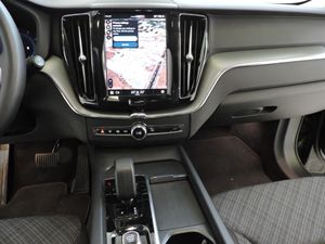 Volvo XC60 Core B4 Diesel - Foto 17