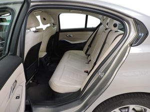 BMW Serie 3 320e Berlina - Foto 12