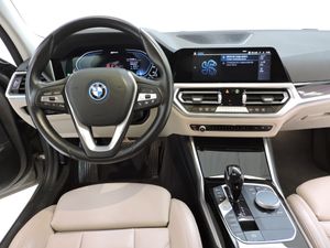 BMW Serie 3 320e Berlina - Foto 9