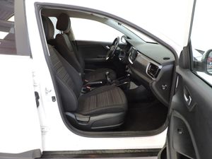 Kia Stonic 1.0 T-GDi Concept Eco-Dynamics 88 kW - Foto 11