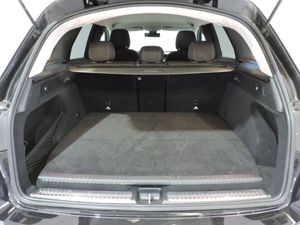Mercedes GLC 300 e 4MATIC - Foto 17
