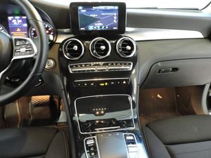 Mercedes GLC 300 e 4MATIC - Foto 13