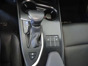 Lexus UX 250h 4x4 F Sport DESIGN - Foto 14