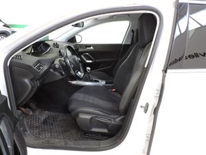 Peugeot 308 5p Allure 1.5 BlueHDi 130 S&S - Foto 13