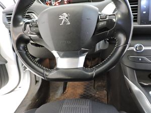 Peugeot 308 5p Allure 1.5 BlueHDi 130 S&S - Foto 10