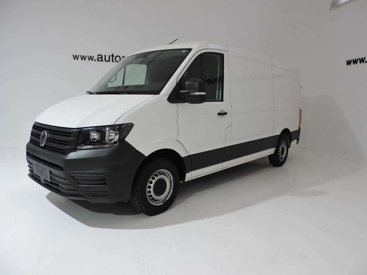 Volkswagen Crafter FURGONE 35 L3H2 2.0 BITDI 177CV BUSINESS AUT - Foto 1