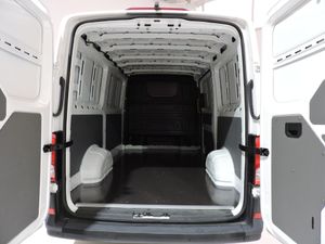 Volkswagen Crafter FURGONE 35 L3H2 2.0 BITDI 177CV BUSINESS AUT - Foto 18