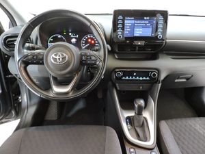 Toyota Yaris 5p 120H Active Tech YARIS HYBRID BUSINESS MY20 - Foto 9