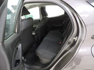 Toyota Yaris 5p 120H Active Tech YARIS HYBRID BUSINESS MY20 - Foto 12