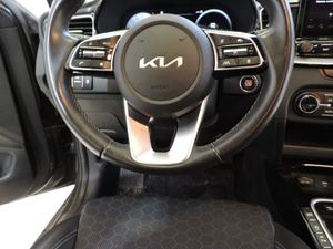 Kia XCeed Tech 1.6 Diesel MHEV 100 kW 136 CV STYLE - Foto 10
