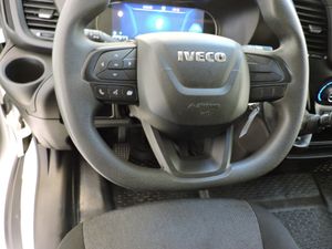 Iveco Daily DAILY 2.3 TD 35S 16 V 3520L/H2 12 M3 - Foto 13