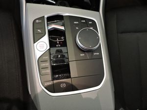 BMW Serie 3 318d Touring 48V Auto. - Foto 14