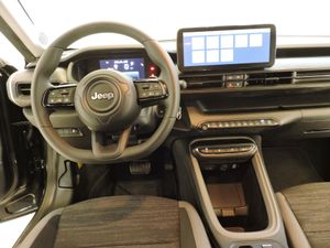 Jeep Avenger 1.2 e-Hybrid 100 CV AT Longitude - Foto 9