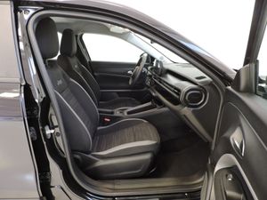 Jeep Avenger 1.2 e-Hybrid 100 CV AT Longitude - Foto 14