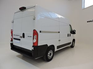 Peugeot Boxer FURGON 2.2 BLUEHDI 120 S&S 330 L2H2 - Foto 4