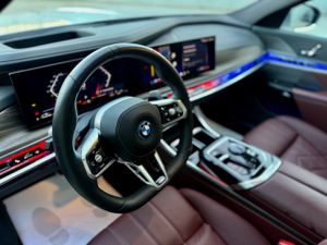 BMW Serie 7 750E XDRIVE M  - Foto 15