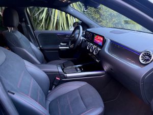 Mercedes GLA 200 D AMG LINE - Foto 19