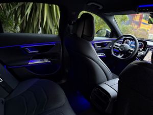 Mercedes Clase E E 220D AMG LINE - Foto 19