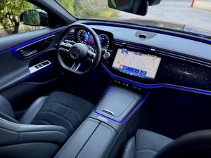 Mercedes Clase E E 220D AMG LINE - Foto 18