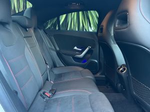 Mercedes Clase CLA CLA 220D AMG LINE - Foto 14