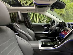 Mercedes Clase C 220D AMG Line TECHO PANORAMICO - Foto 3