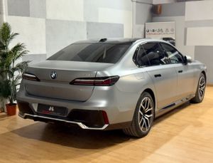 BMW Serie 7 750e xDrive THEATRE SCRREN - Foto 35