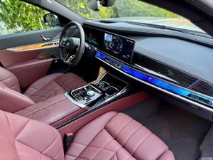 BMW Serie 7 750e xDrive THEATRE SCRREN - Foto 15