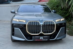 BMW Serie 7 750e xDrive THEATRE SCRREN - Foto 29