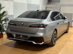 BMW Serie 7 750e xDrive THEATRE SCRREN - Foto 34