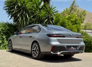 BMW Serie 7 750e xDrive THEATRE SCRREN - Foto 9